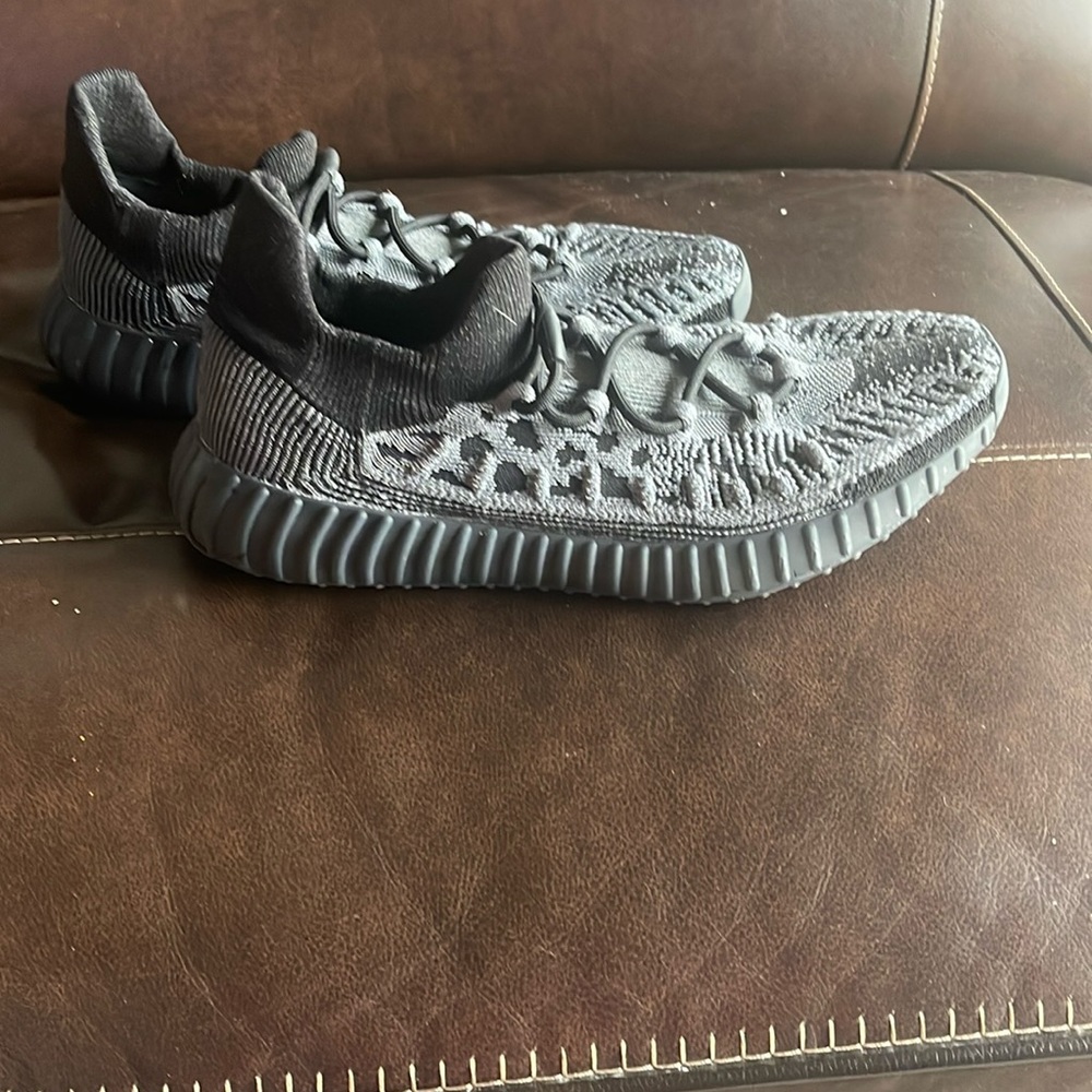 Men’s Yeezy
